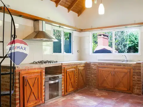 CASA EN VENTA EN EL LAUQUEN CANNING, APTA CRÉDITO