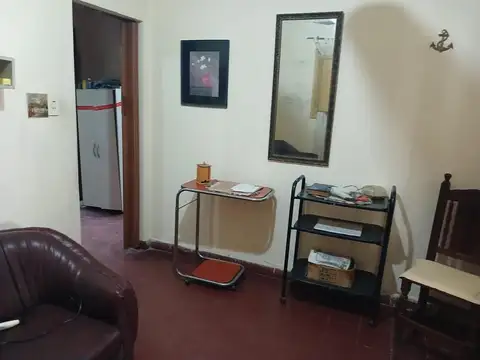 Casa 5 ambientes con 1 baño