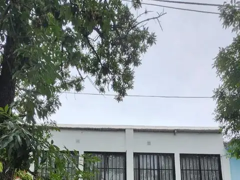 Av. Castañares al 2000