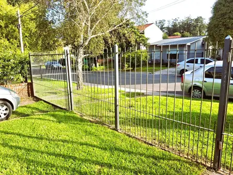 VENTA CASA 3 AMBIENTES CON JARDIN PUNTA MOGOTES