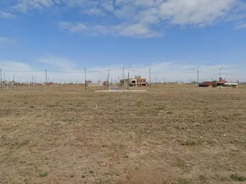 Excelente Lote en Brisas de Manantiales apto Duplex