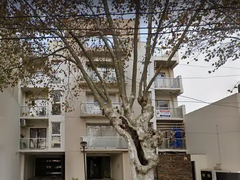 Alvear 355 PB°D- 3 AMB CON COCHERA