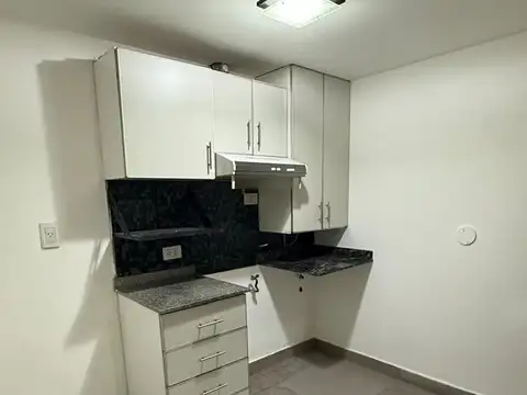 Departamento en Alquiler con 1 cocheras