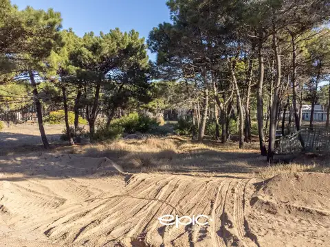 Terreno en Venta en Villarobles, USD 190.000