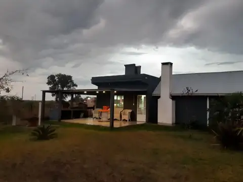 Casa Quinta  en Venta en Castelli, Resto de la Provincia, Buenos Aires