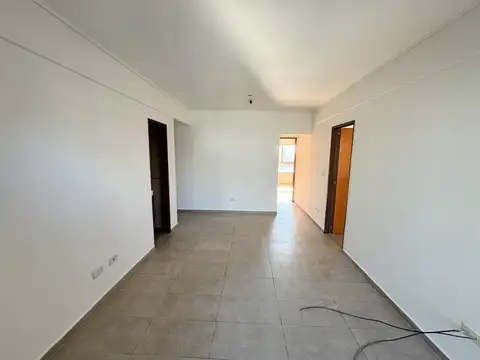 Departamento con cochera cubierta a la venta