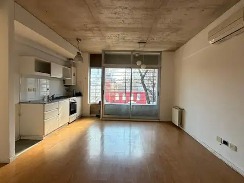 ALQUILER Excelente Departamento de 2 Ambientes con Patio en Colegiales / Chacarita. Apto Profesional