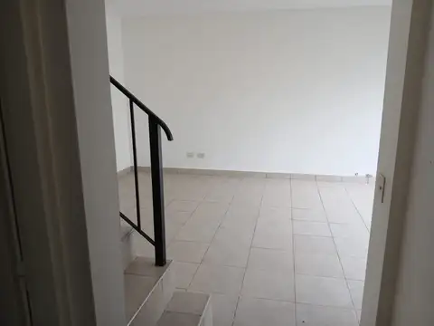 Dúplex en venta en José C. Paz