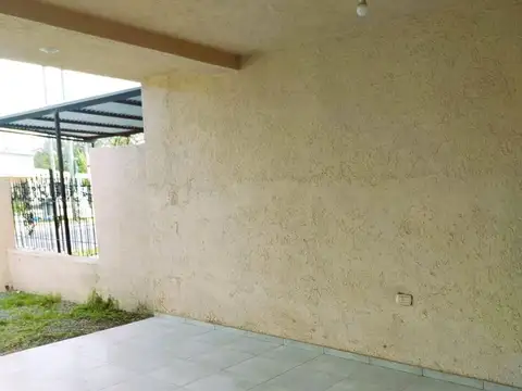 Casa en Venta con 1 cochera