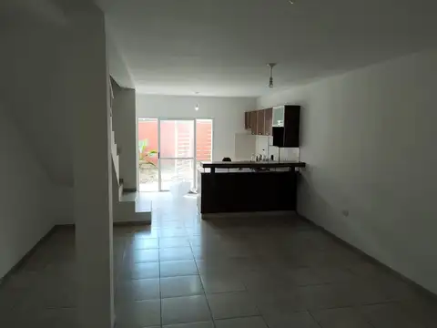 VENTA DUPLEX ARGUELLO 3 DORM APTO CREDITO