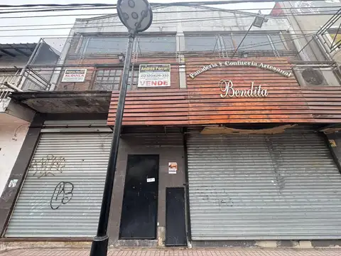 Local en Venta Via Pública
