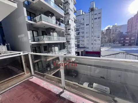 Sarmiento 2400, Piso 3