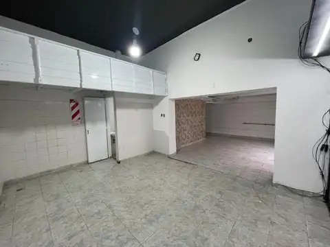 2 LOCALES COMERCIALES EN BLOCK  EN VENTA