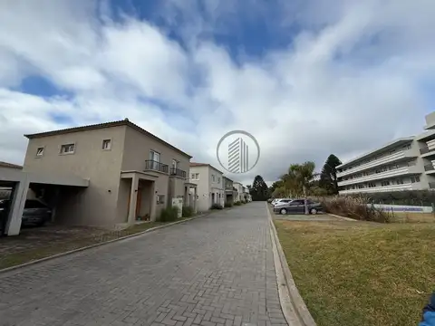 Casa en Venta en La Lonja, USD 130.800