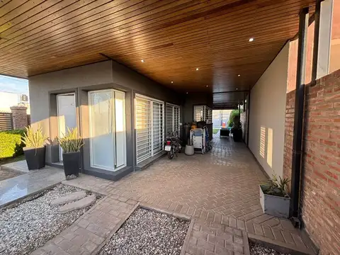 Casa en Venta en La Carolina, USD 115.000