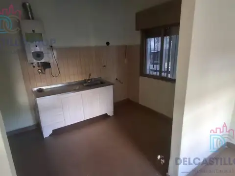 Casa 2 ambientes con 1 baño