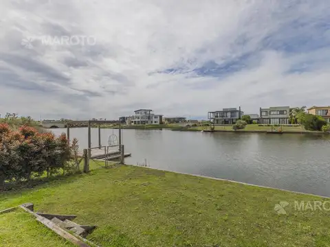Casa en Venta en Puertos - Araucarias, USD 450.000