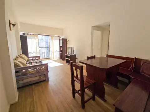 Departamento 3 amb.- Alberti y Sarmiento