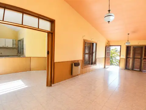 Casa en Venta con 1 cochera