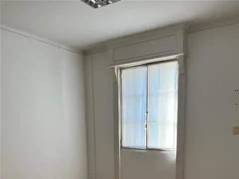 Oficina en Alquiler 80 años