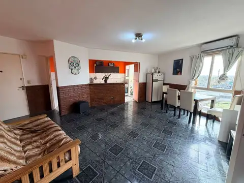DPTO 4 AMBIENTES EN VENTA EN SARANDI- AVELLANEDA