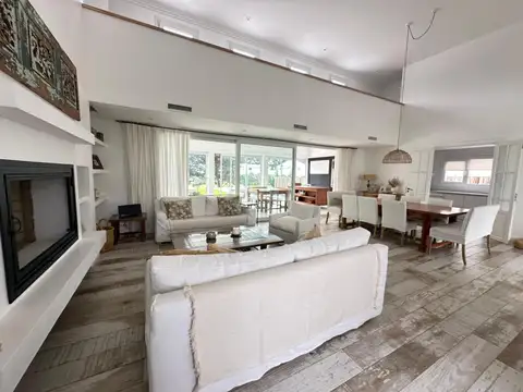 Av. Jorge Newbery 5005