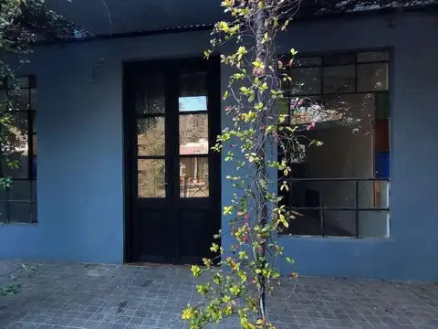 Casa 5 ambientes con 1 baño