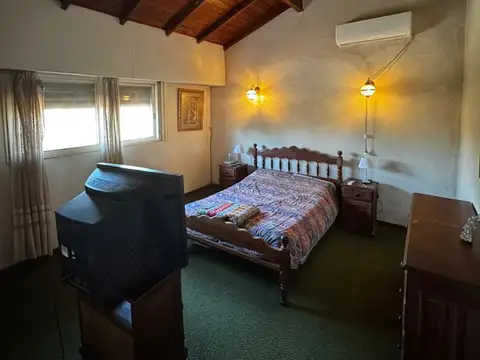 Aguado 300