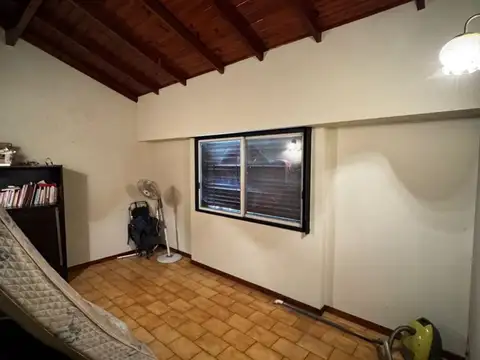 Casa 6 ambientes con 3 baños
