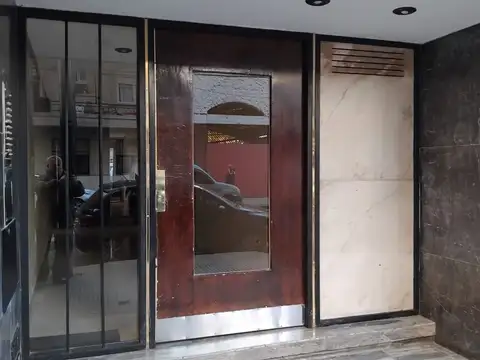 GUISE 1900, Piso 4