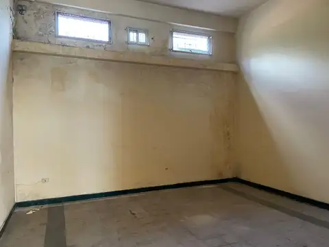 Local en Alquiler en El Palomar, $ 940.000