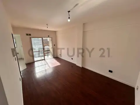 Buenos Aires 3800, Piso 2