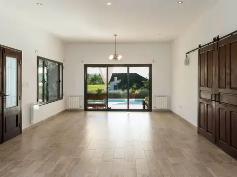 Casa en Venta en El Tipal, USD 370.000