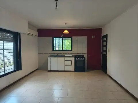 Casa en Venta en Villa Elisa, USD 95.000