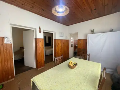 Casa 5 ambientes con 2 baños