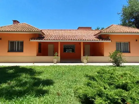 HERMOSA QUINTA EN 9 DE ABRIL-FINANCIACIÓN DIRECTA