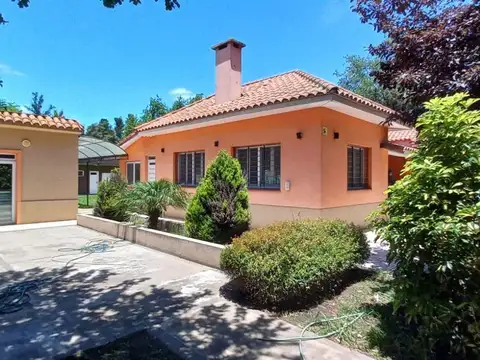 HERMOSA QUINTA EN 9 DE ABRIL-FINANCIACIÓN DIRECTA