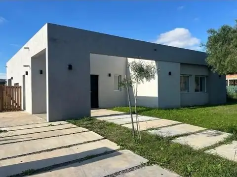 Casa en venta 3 ambientes a estrenar en Área 9, San Sebastian, Pilar.