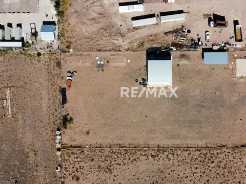 ALQUILER DE 5000 M2 EN PARQUE INDUSTRIAL DE AÑELO