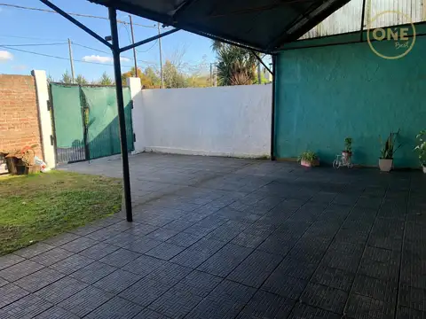 Casa 4 ambientes con 1 baño