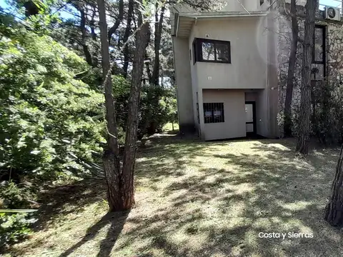 Casa en Alquiler Temporal con 1 cochera