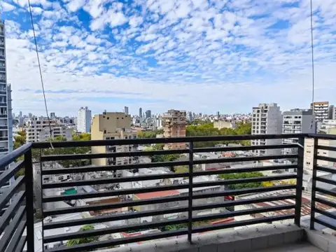 Av Corrientes 6445, Piso 10, 4 ambientes, 2 baños, 77m² Cubiertos, Contra Frente, 1 cochera, VE...