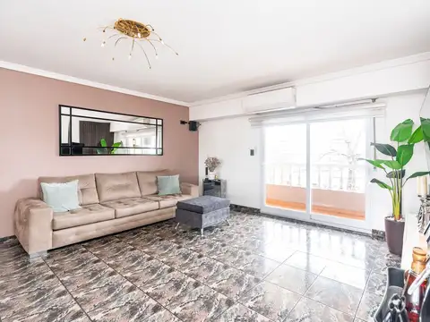 Depto Tipo Casa en Venta de 3 ambientes