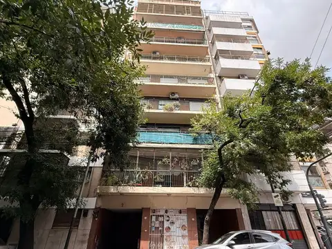 VENTA DEPARTAMENTO 4 AMBIENTES EN ALMAGRO COCHERA