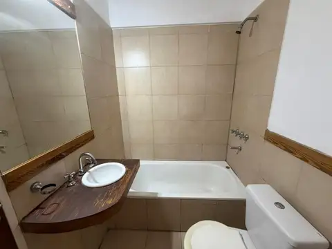 Depto Tipo Casa en Venta al Este
