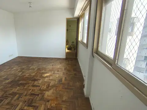 Departamento en Alquiler en Parque Centenario, $ 600.000