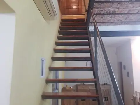 Depto Tipo Casa 4 ambientes con 2 baños