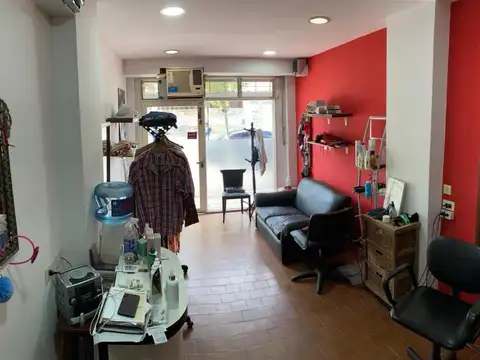 Local a la Calle con Vidriera y Baño en Villa Luro – Excelente Ubicación a Mts de Av. Juan B. Justo