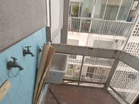 Con lavadero  y balcon cerc. hosp. Gutierrez Billinghurst y Paraguay