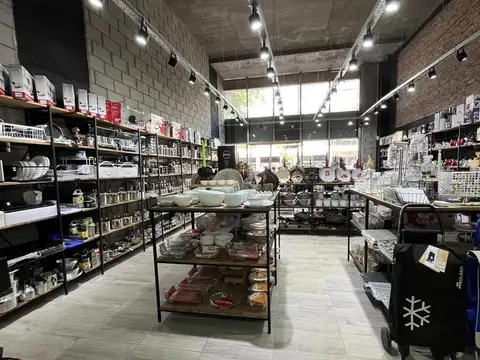 Local en Venta en Villa Urquiza, USD 370.000